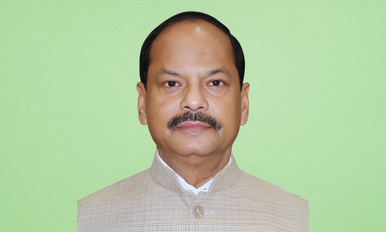 Raghubar Das Resigns as Odisha Governor Amid Speculations of Political Comeback in Jharkhand