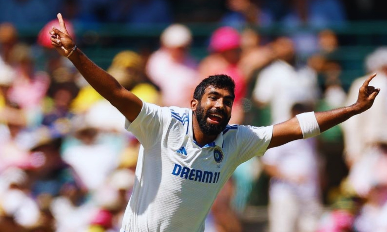 Jasprit Bumrah Exits SCG Mid-Match with Team Doctor Amid Injury Concerns