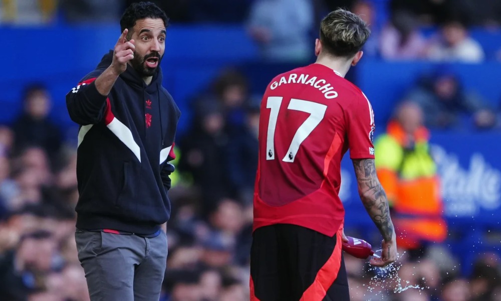 Alejandro Garnacho to Treat Teammates to Dinner After Frustrated Substitution Reaction