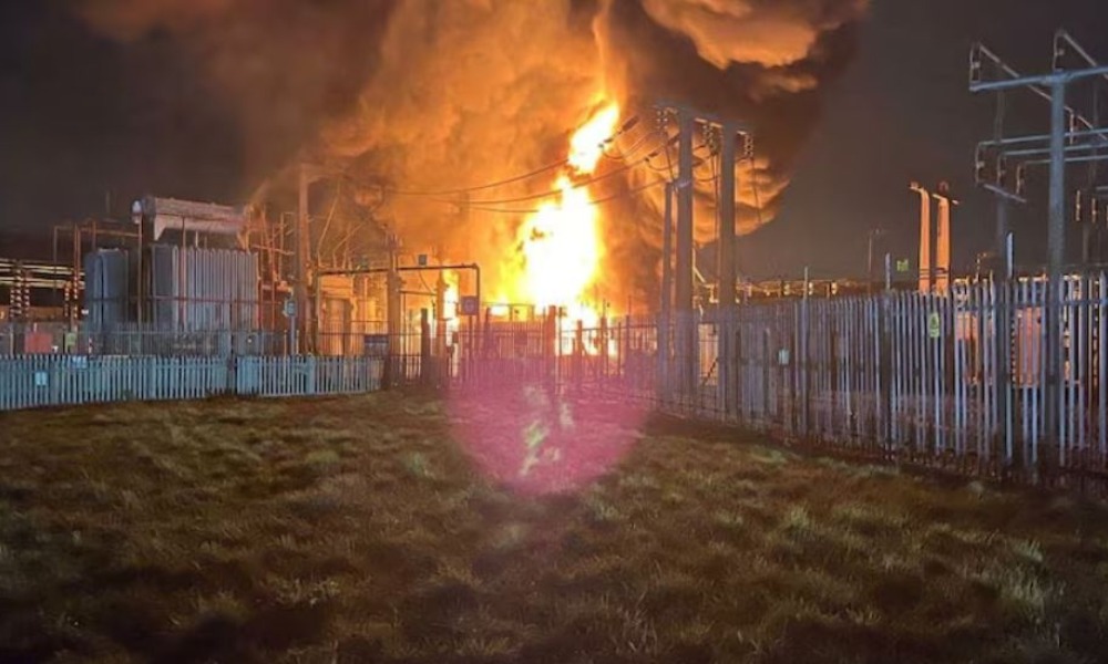 Fire at Power Substation Shuts Down Heathrow Airport, Disrupting Flights