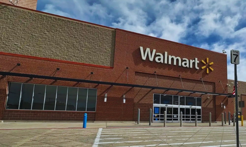 Walmart Regains Footing After Earnings Dip, Analysts Eye Further Upside Amid Tariff Concerns
