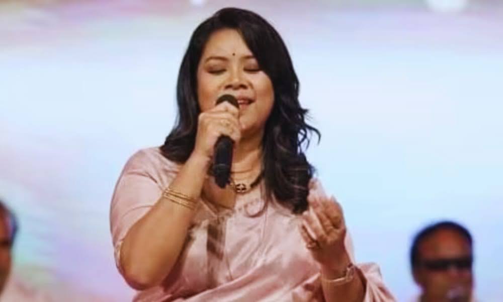 Assamese Singer Gayatri Hazarika Passes Away at 44 After Battle with Cancer