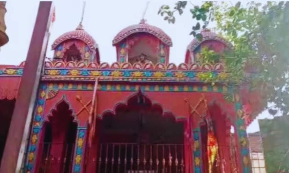 Temple Vandalism in Maheshtala Sparks Violence in South 24 Parganas; 40 Arrested Amid Tensions Over Shop Dispute