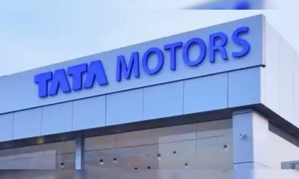 Tata Motors Shares Slide Nearly 5% Amid Heavy Market Activity on NSE