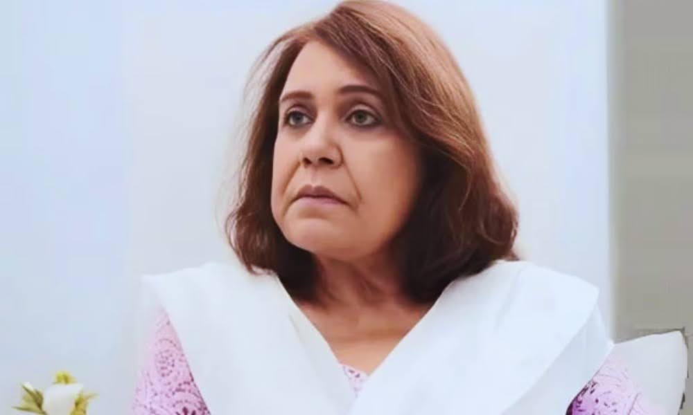 Veteran Actress Ayesha Khan Found Dead in Karachi Home at 76, Leaving Behind a Storied Legacy
